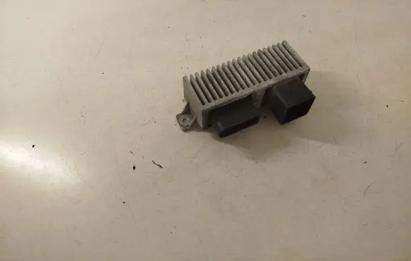 Nissan Qashqai Glow plug pre-heat relay 8200558438A