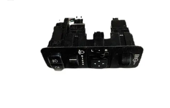 Mitsubishi Carisma Wing mirror switch MR740608