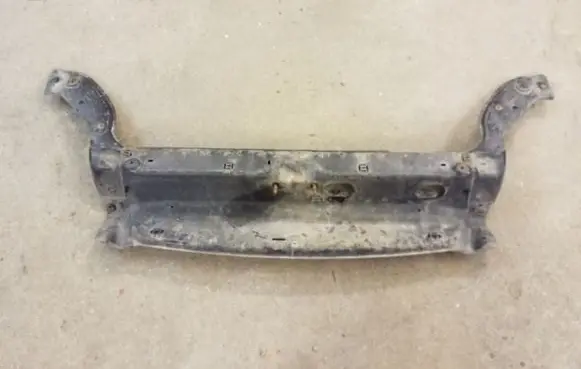 Citroen Berlingo Top upper radiator support slam panel