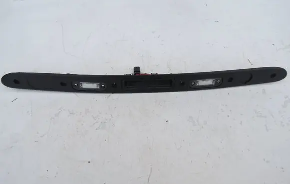 Volvo S60 Trunk door license plate light bar 31391197