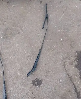 Peugeot Partner Front wiper blade arm 9682974780