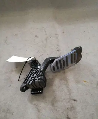 Toyota Prius (XW20) Accelerator throttle pedal 7812047050