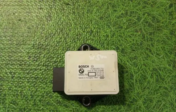 BMW X5M E70 ESP acceleration yaw rate sensor 6782370 7044136 0265005711
