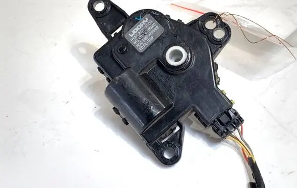 Hyundai ix35 Air flap motor/actuator D267AP9BA02