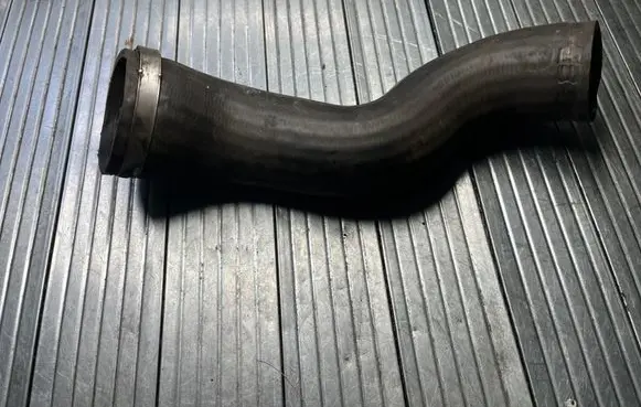 Volvo S60 Intercooler hose/pipe 30680218