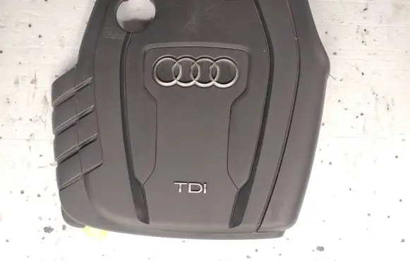 Audi A6 C7 Engine cover (trim) 03L103925AB 0A250680
