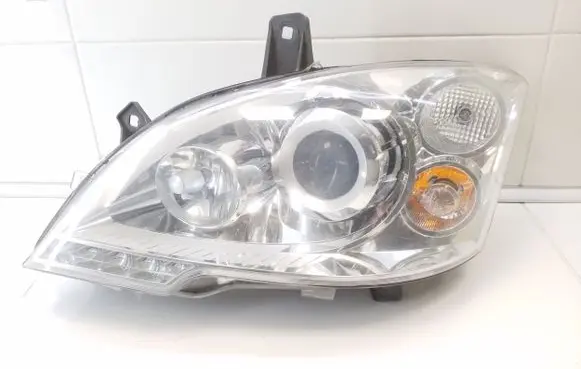 Mercedes-Benz Vito Viano W639 Headlight/headlamp A6398202861