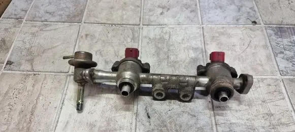 Subaru Legacy Fuel main line pipe 17522AA420