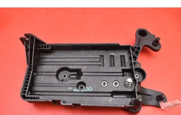 Skoda Octavia Mk3 (5E) Battery box tray 5Q0915321H