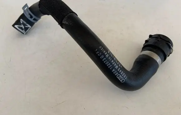 Audi Q5 SQ5 Engine coolant pipe/hose 80A122073G