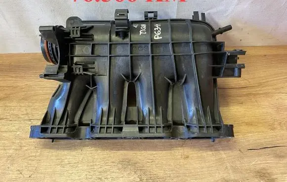 Volkswagen Tiguan Intake manifold 05E129709D