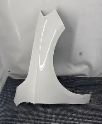 Mercedes-Benz A W176 Fender 650