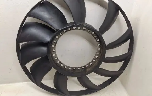 Audi A4 S4 B6 8E 8H Fan impeller 059121301L