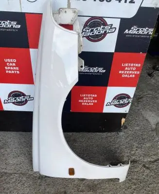 Volvo S40, V40 Fender