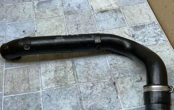Audi A4 S4 B5 8D Intercooler hose/pipe 059145731M