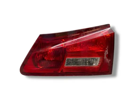 Lexus IS 220D-250-350 Tailgate rear/tail lights
