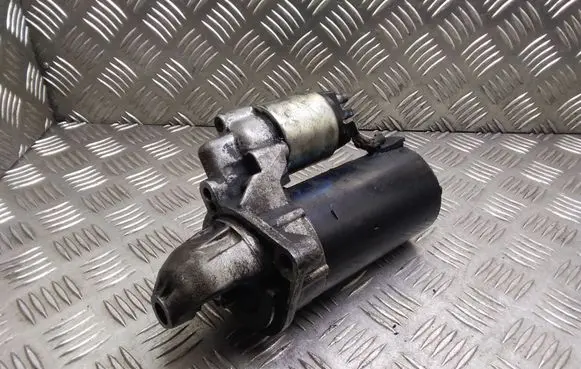 BMW 5 E60 E61 Starter motor 779689202 0001115046
