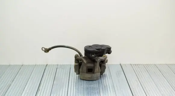 Rear brake caliper