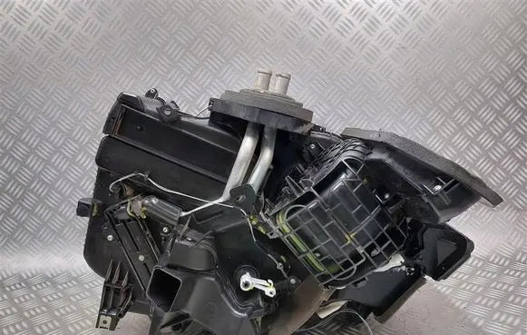 Dacia Duster II Interior heater climate box assembly 272706031R