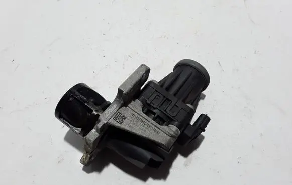 Renault Scenic III - Grand scenic III EGR valve 147105308R