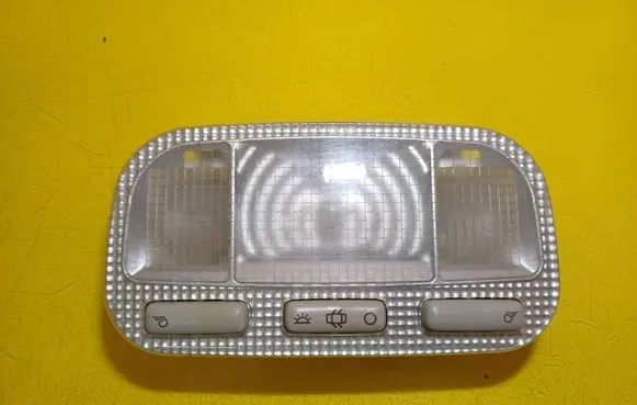 Peugeot 207 Rear seat light