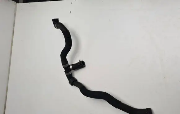 Mercedes-Benz C W204 Engine coolant pipe/hose A2048308496