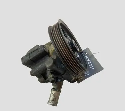 Opel Insignia A Power steering pump 13309336 YS1300H21364