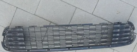 Mini One - Cooper Coupe R56 Front bumper lower grill 7188607