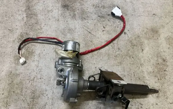 Toyota Avensis T270 Electric power steering pump 4525005690
