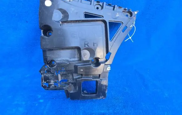 BMW X3 G01 Rear bumper mounting bracket 9451030