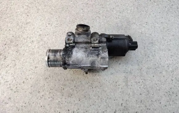 Nissan Almera N16 Valve vacuum 