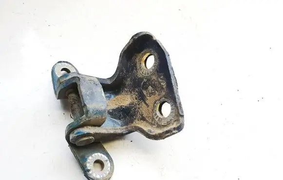 Ford Maverick Rear door lower hinge