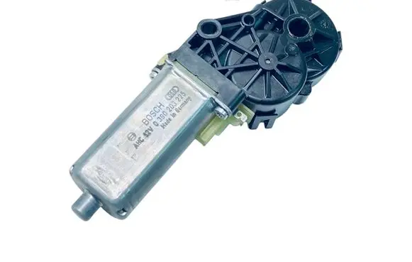 Volkswagen Jetta V Seat adjustment motor 0390203225