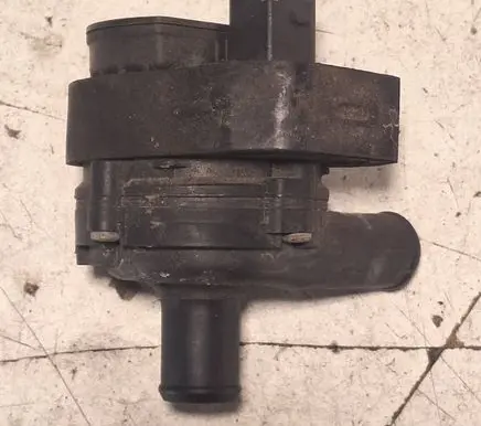Mercedes-Benz E W211 Electric auxiliary coolant/water pump 3130591163 A2118350028
