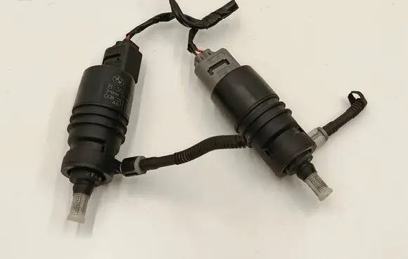 BMW X3 F25 Windscreen/windshield washer pump 8362154 008017 6934160