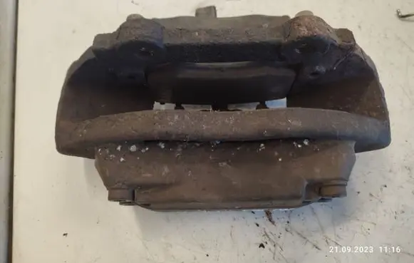 Mercedes-Benz ML W163 Front brake caliper