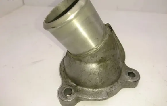 Toyota Avensis T250 Thermostat housing 1632126010