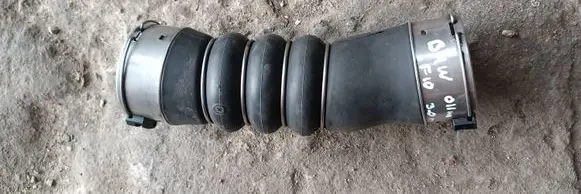 BMW 5 F10 F11 Intercooler hose/pipe 7800144