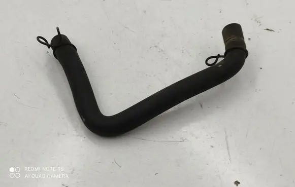 Subaru Legacy Engine coolant pipe/hose