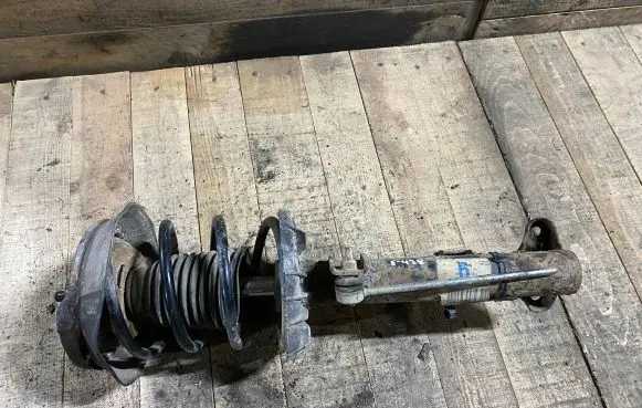 Mercedes-Benz C W203 Front shock absorber with coil spring A2033201630 2033201630