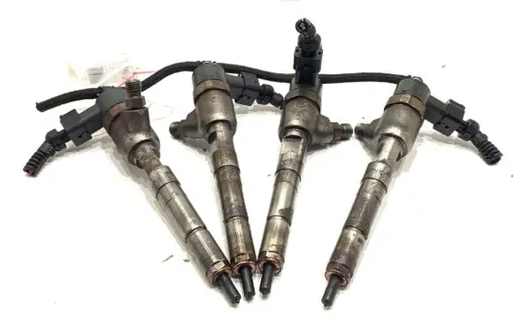 Opel Astra H Fuel injectors set 0445110083