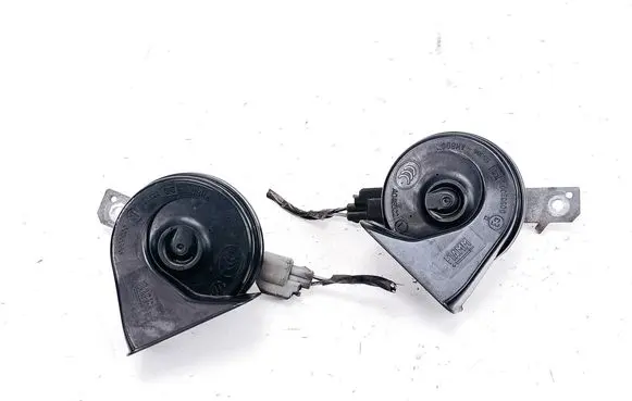 Volvo S80 Horn signal 31276806 31276805