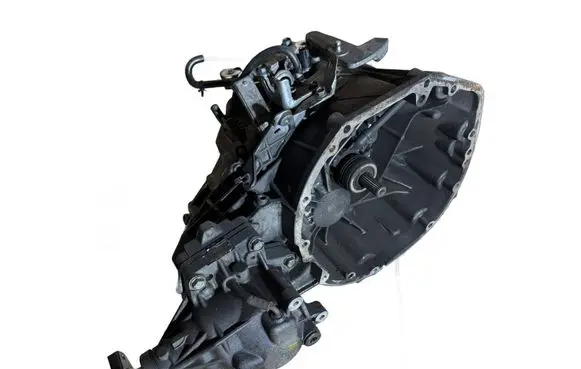 Nissan Qashqai Manual 6 speed gearbox JG75E