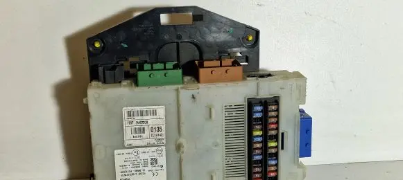 Ford Mondeo MK IV Fuse module LTQF01125TP 3659AF01125TP 28092563