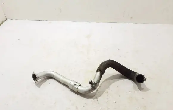 Intercooler hose/pipe