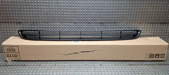 Fiat 500X Front bumper lower grill S26338752 735692006