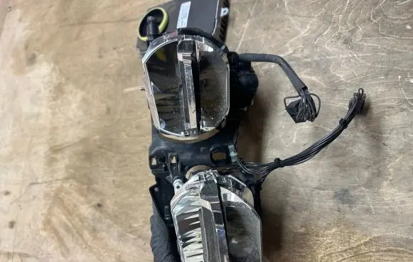 BMW M6 Headlight/headlamp 7116110999