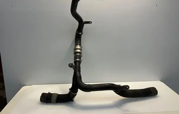 Intercooler hose/pipe