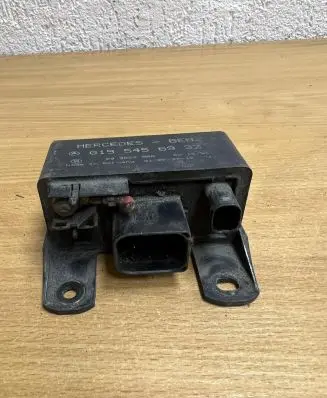 Mercedes-Benz C W202 Other relay 0195456932 D7115