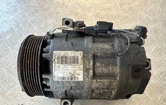Renault Trafic II (X83) Air conditioning (A/C) compressor (pump) 8200454172E